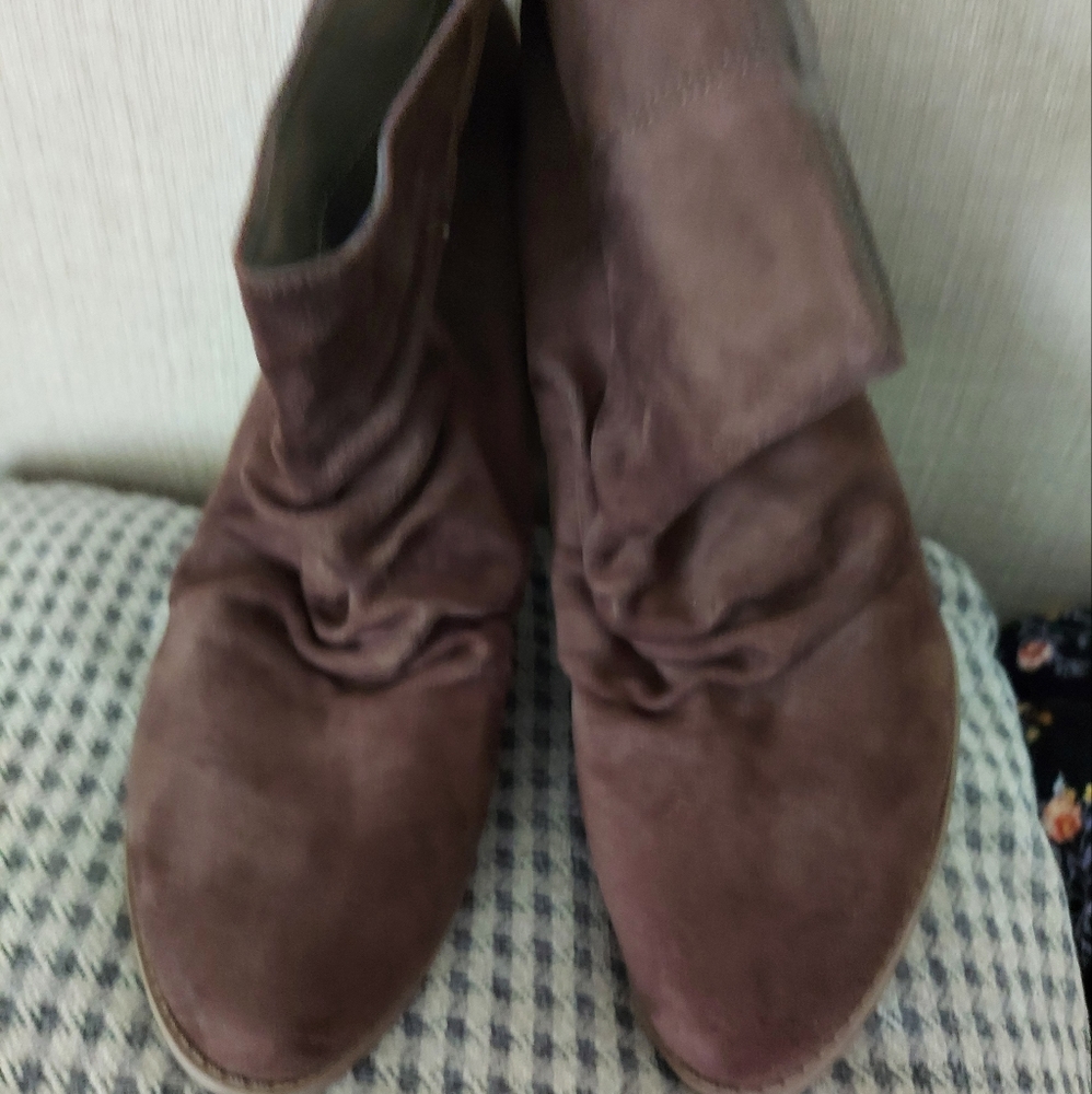 Diba Ankle Boots - Picture 3 of 3